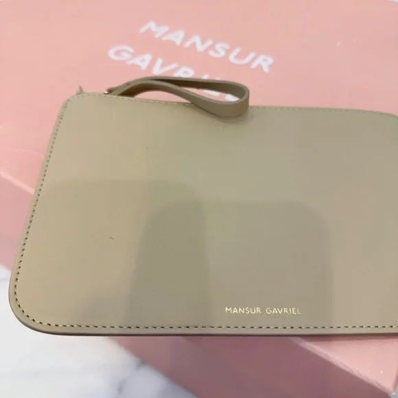 Mansur Gavriel Large Bucket Bag in Sand - Picture 12 of 15